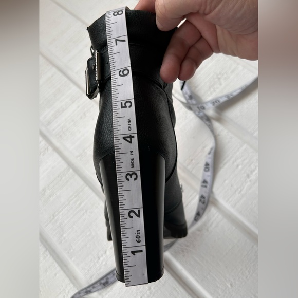 Vera Wang Catania Boots Lace Up‎ Detail Side Zip Size 7.5M - Picture 14 of 14